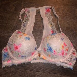 NWOT VS PINK Bra
